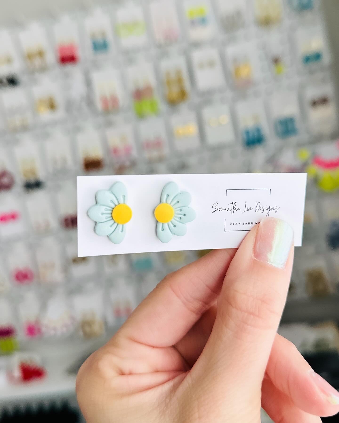 Ice Blue Daisy Stud