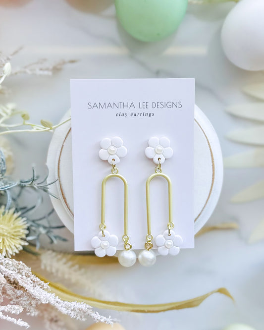 Flower Drop White
