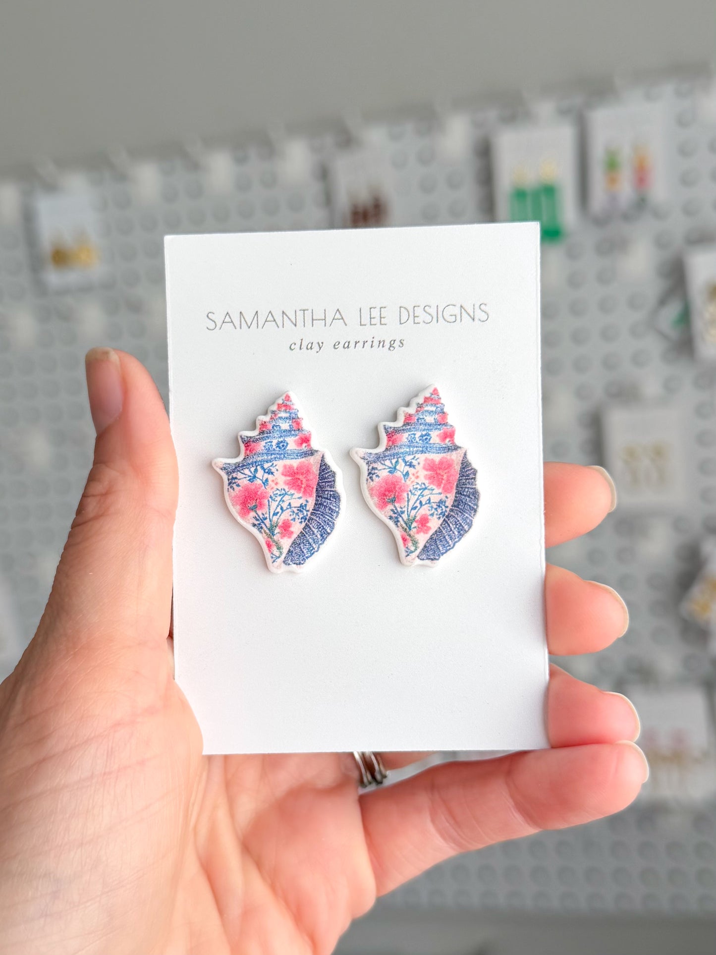 Floral Conch Stud Medium