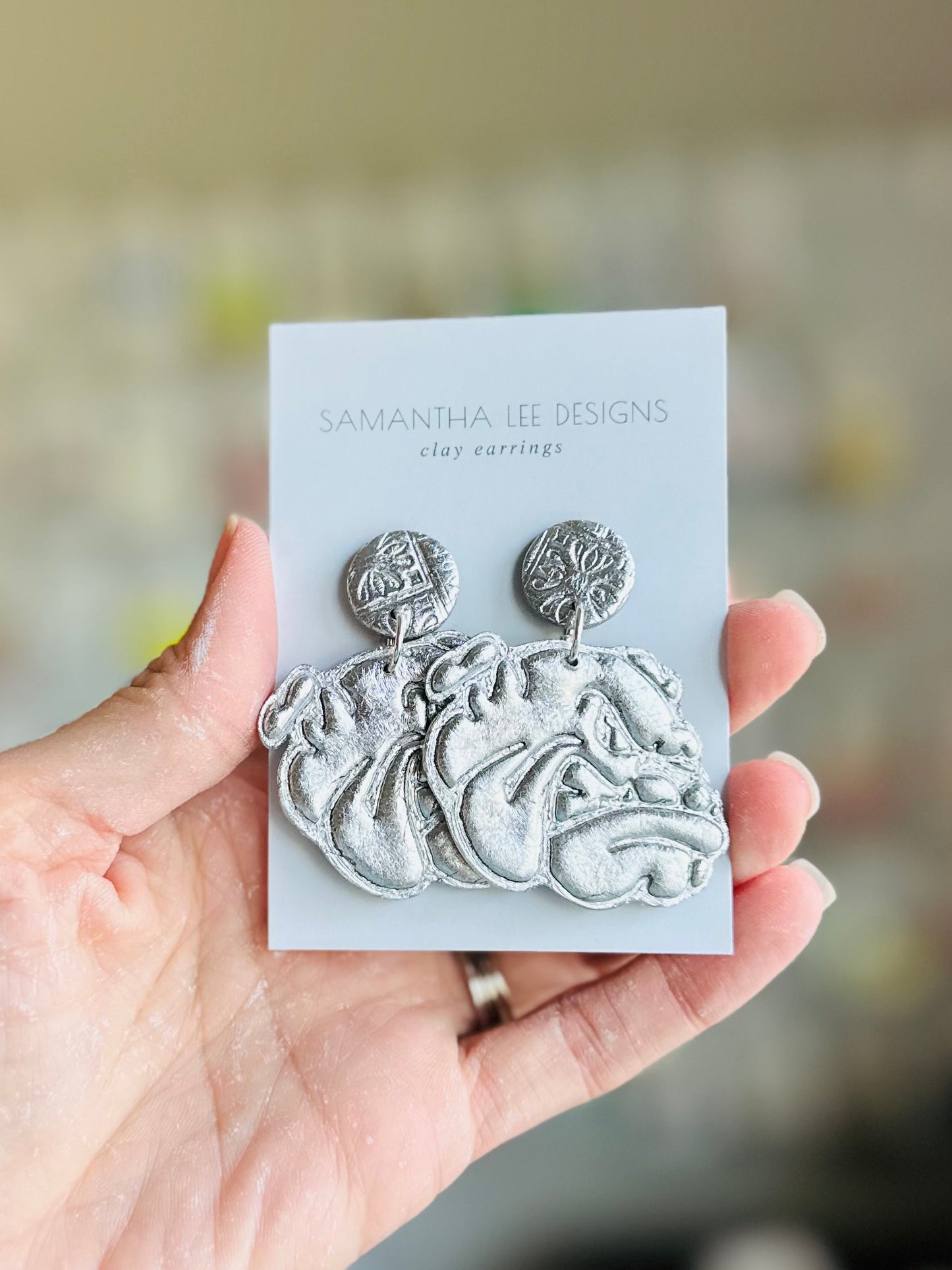 Silver Bulldog