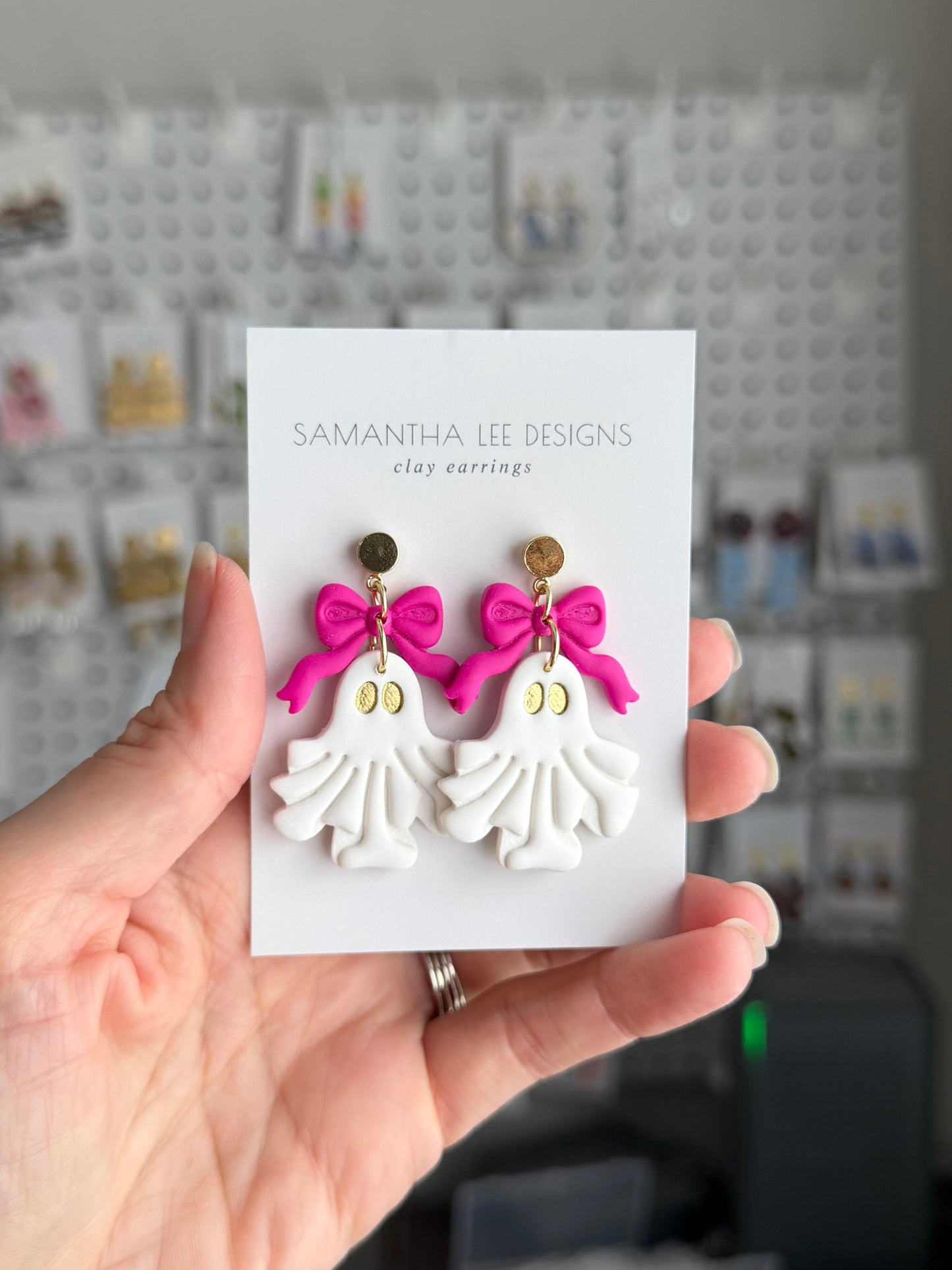 Ghost with Fuchsia Bows