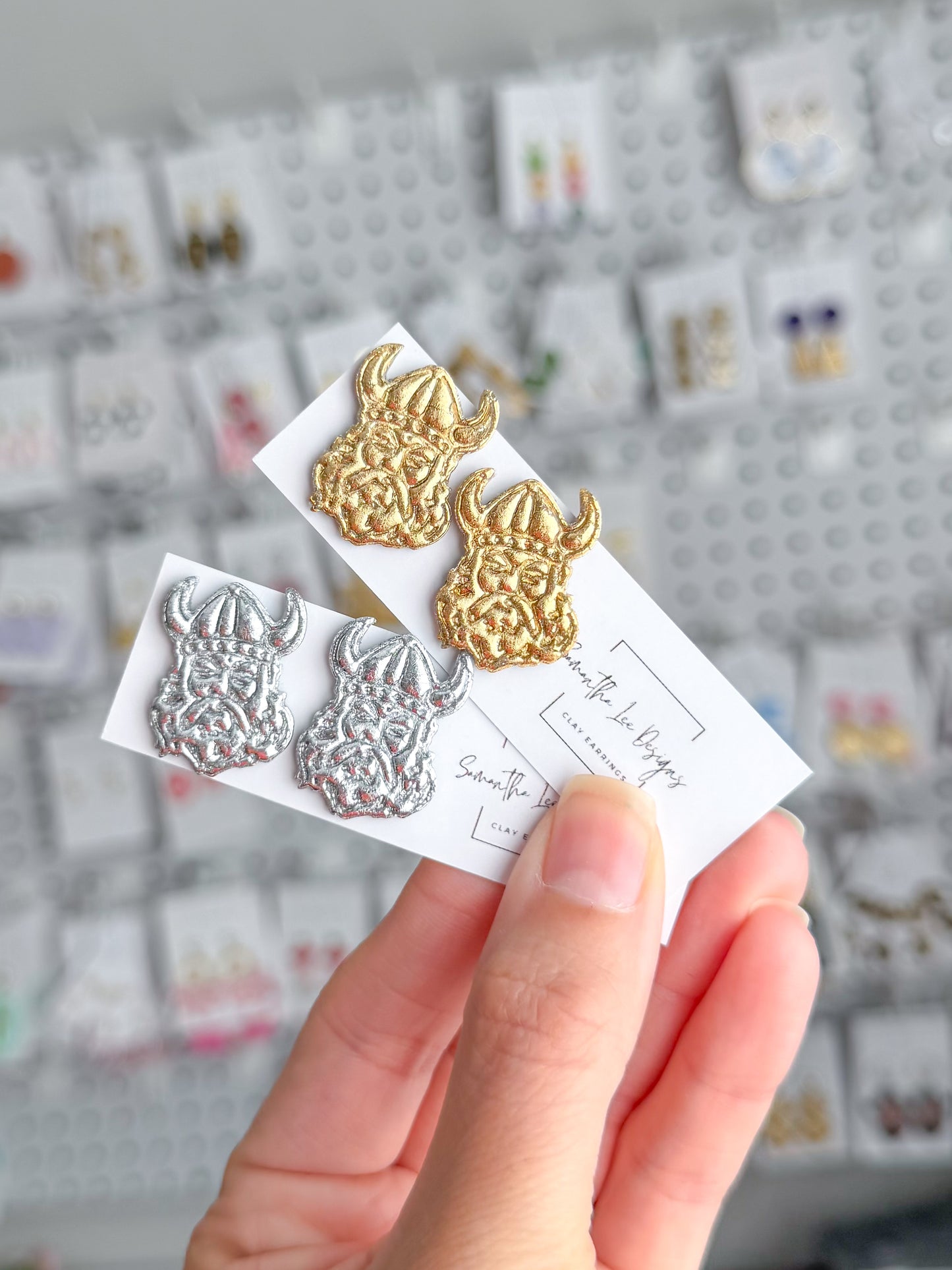 Vikings Stud Gold