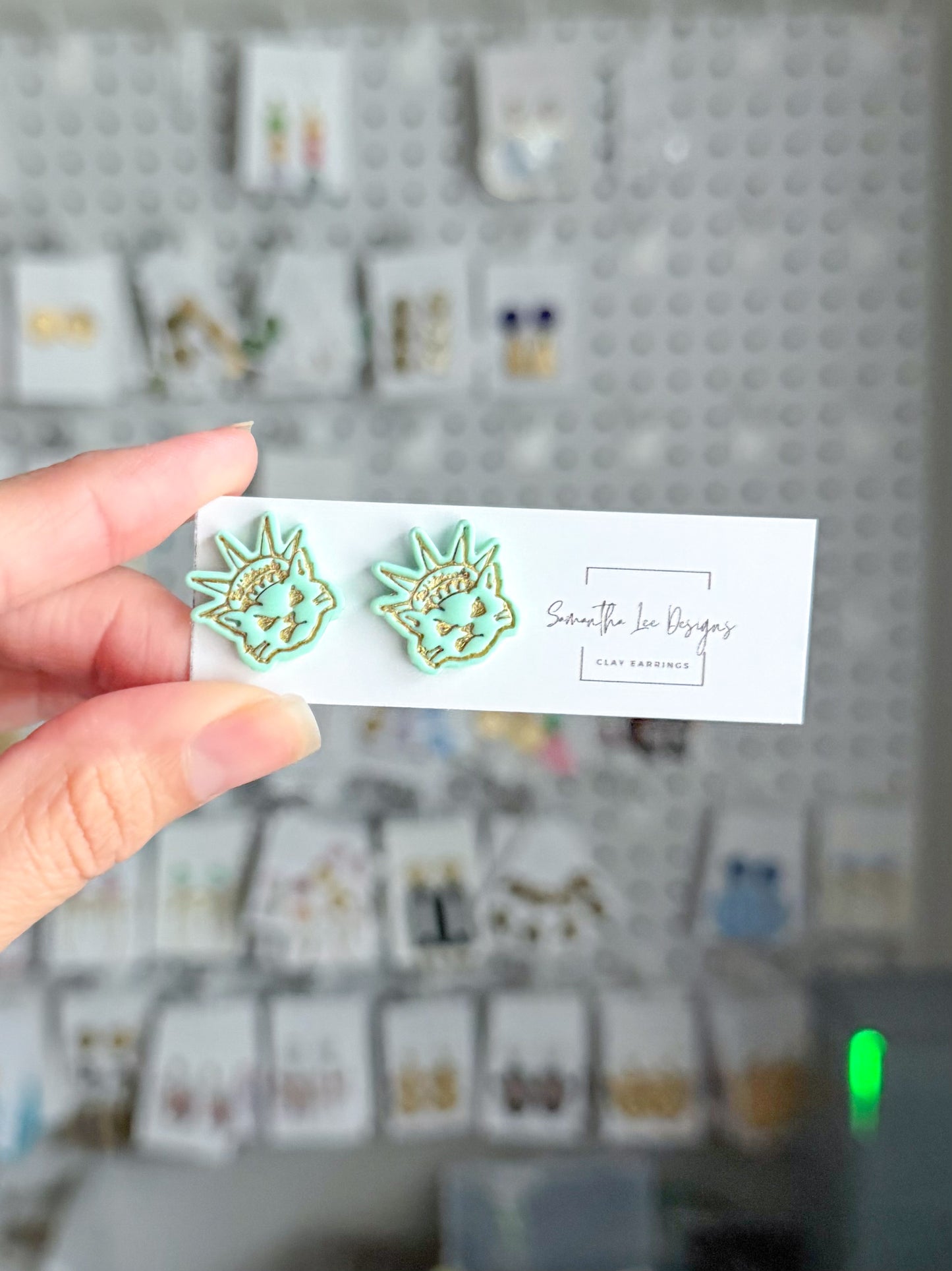 Wildcat-tue of Liberty Studs