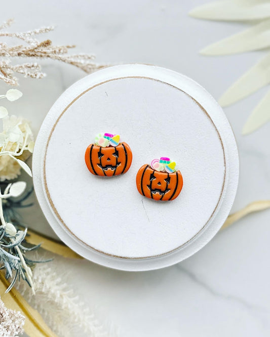 Trick-or-Treat Orange Candy Buckets